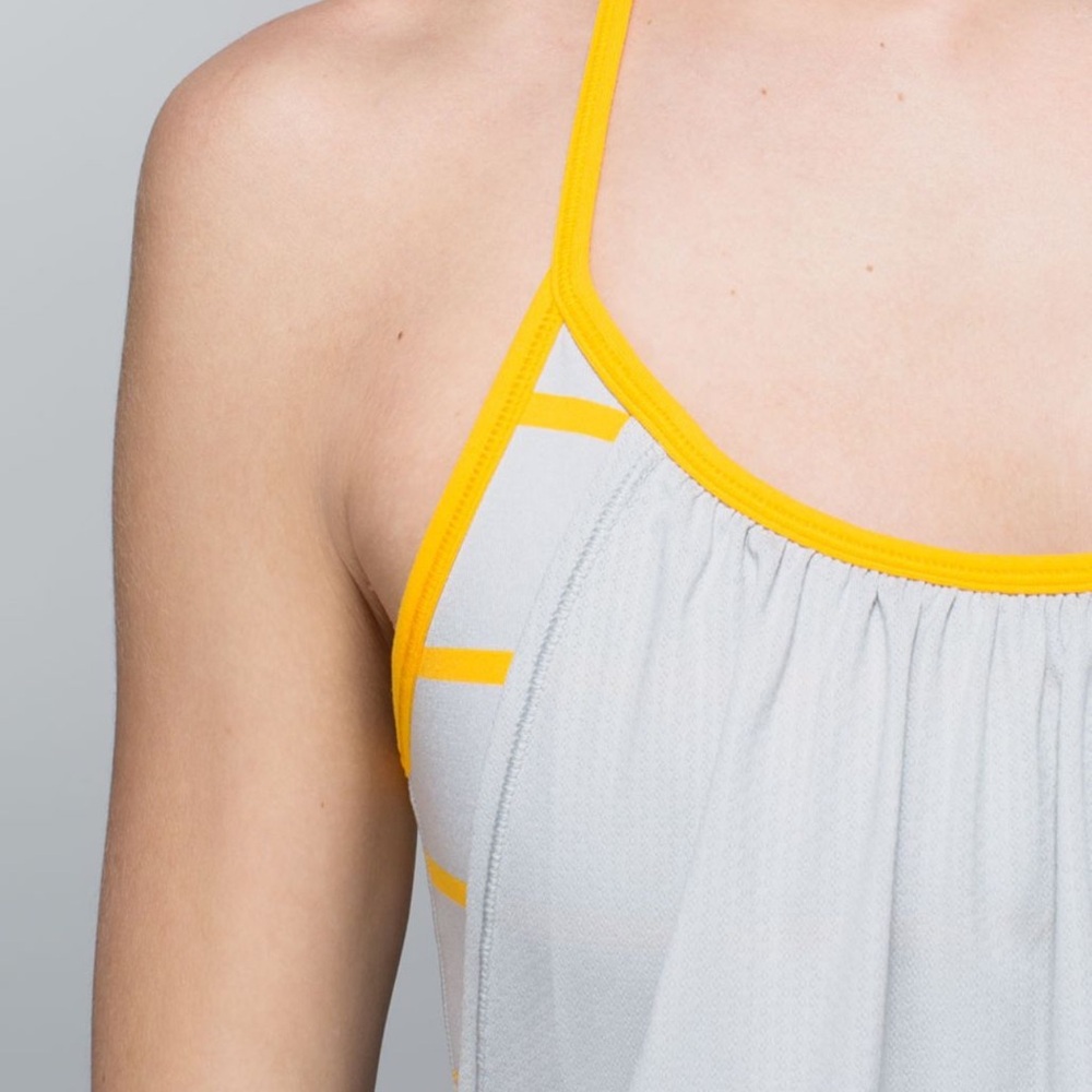 lululemon athletica no limits top Silver Spoon / Pop Stripe Heathered Light Grey